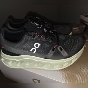 NWT ON Cloudeclipse Women's Rock/Lima Max Cushion Road Running Shoes 8